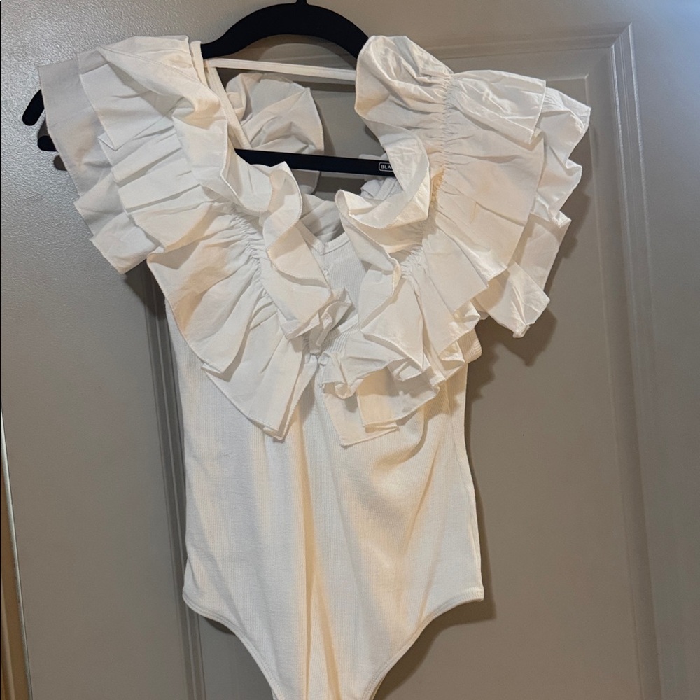 Zara / White Ruffled Bodysuit
